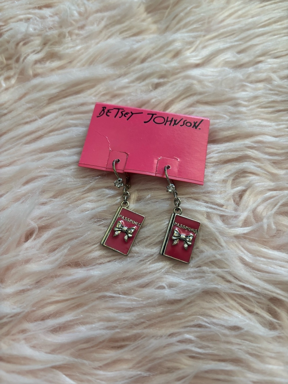 Earrings (Accessory)